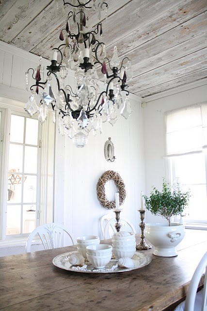 ornate crystal chandelier
